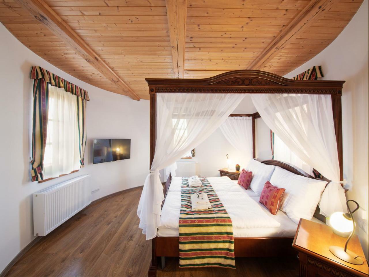 Residence Safari Resort - Chateau Borovany  外观 照片