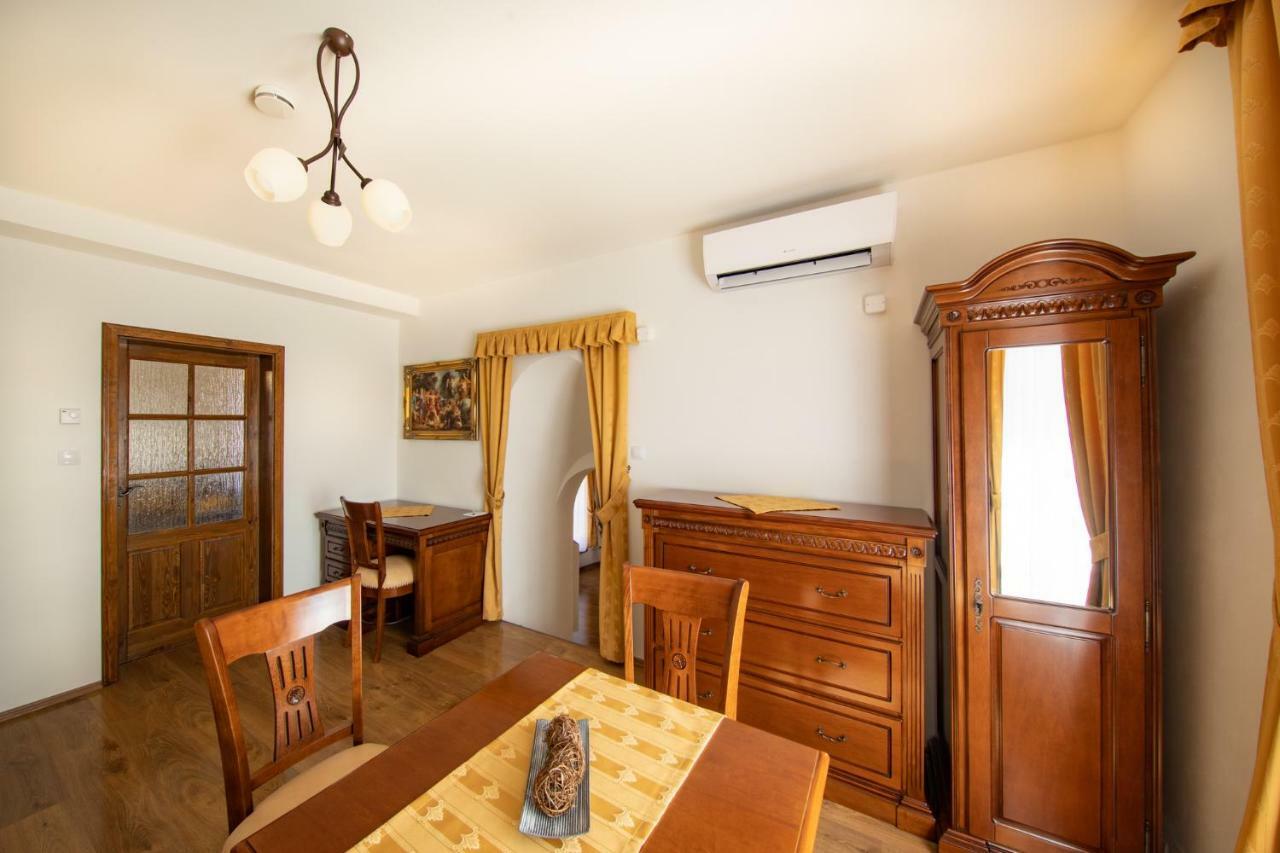 Residence Safari Resort - Chateau Borovany  外观 照片