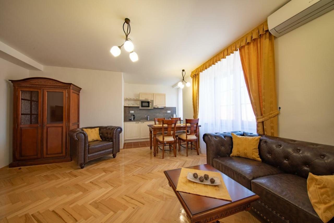 Residence Safari Resort - Chateau Borovany  外观 照片