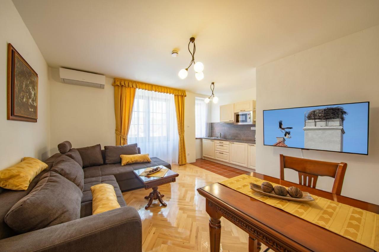 Residence Safari Resort - Chateau Borovany  外观 照片